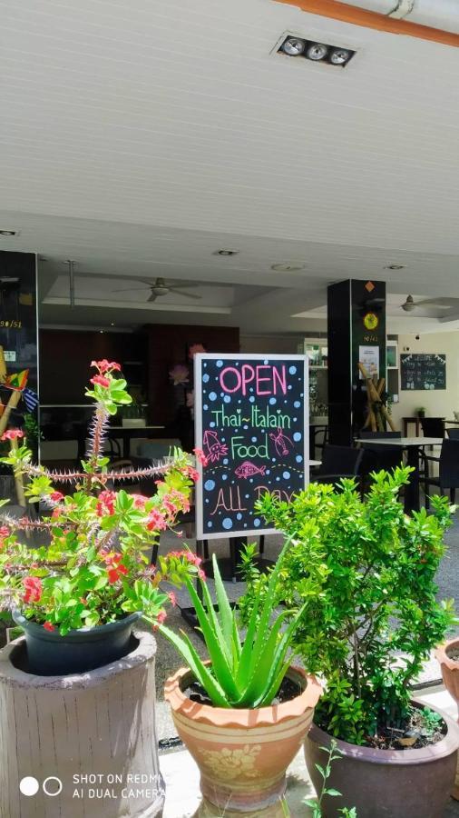 Kata Beach Studio Phuket Eksteriør billede