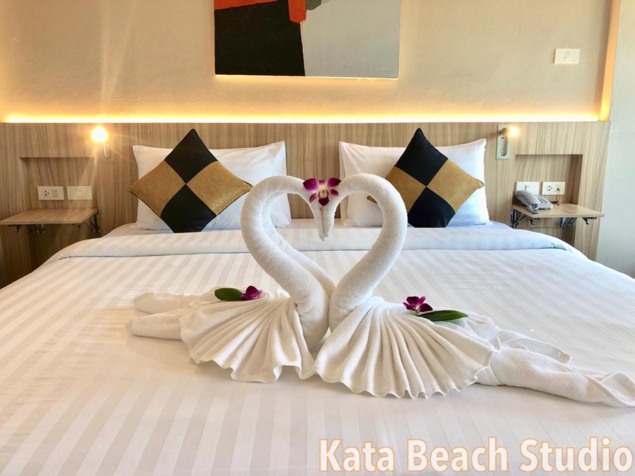 Kata Beach Studio Phuket Eksteriør billede